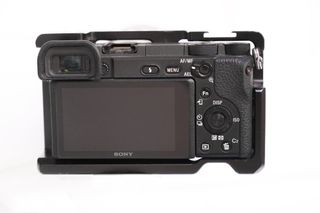 Sony Alpha 6400 +  Objetivo Sony 18-135