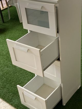 Cómoda de 4 cajones IKEA BRIMNES