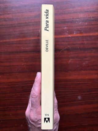 Pura vida. Primera Edición.