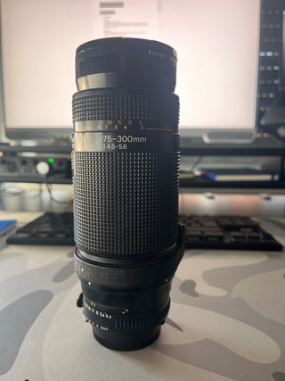 Objetivo Vivitar 75-300mm f/4.5-5.6