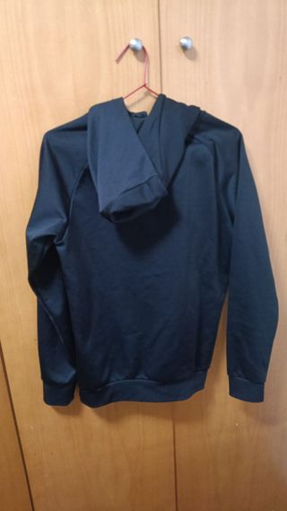 Sudadera McKenzie negra con cremallera