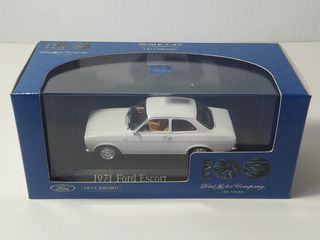 Ford Escort de 1971 a escala 1:43 (Minichamps)