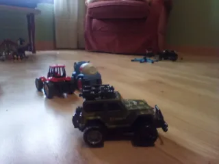 Camion de Bomberos y camión grua de juguete