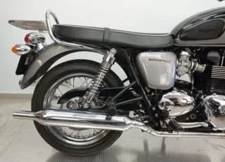 Parrilla Trasera Triumph Bonneville