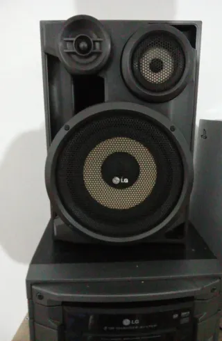 Altavoz LG Negro