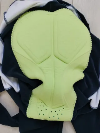 Equipación Santini Trek Factory Racing