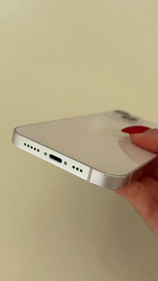 iPhone 13 Rosa 128GB - Batería 77%