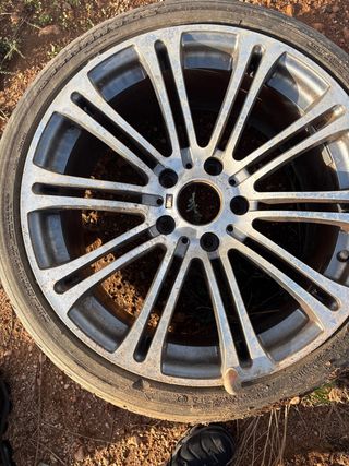 llanta BMW m 18 pulgadas