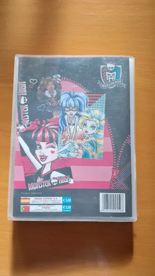 Álbum completo Monster High Panini