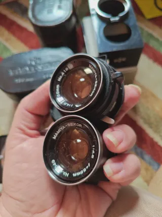 Mamiya C33 con 5 objetivos