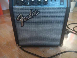 Amplificador Fender Frontman 10G