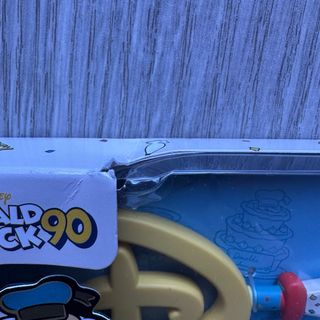 Llave Pato Donald 90.º aniversario, Disney Store.