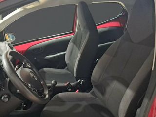 Toyota Aygo 1.0 70 x-play