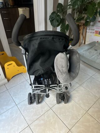 Silla de paseo Joie negra