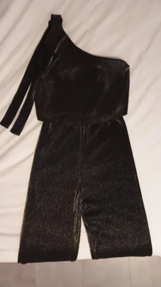 Mono plateado brillante fiesta.