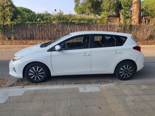 Toyota Auris Diesel 2014