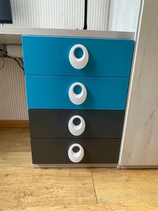 Habitación completa litera, 2 armarios y mesa