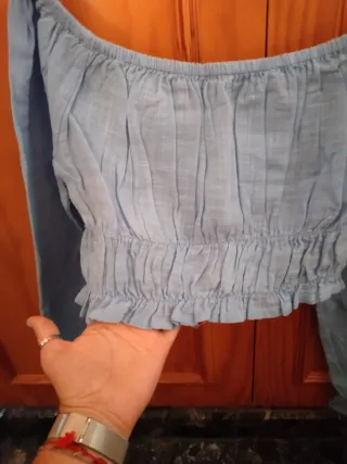 Blusa Crop Top Azul Hombros Descubiertos