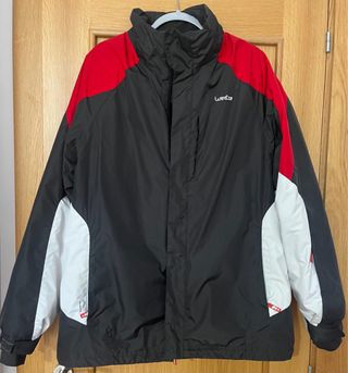 Abrigo Quechua Negro y Rojo Talla XL