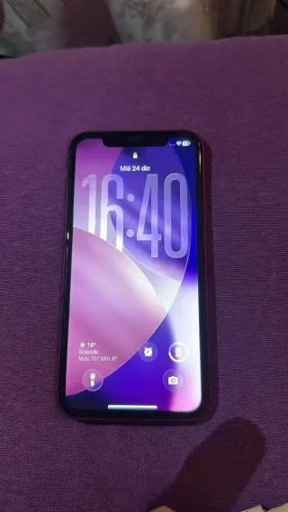 iPhone 11 128GB Rojo con funda