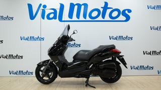 Yamaha XMAX 125