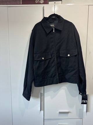 Chaqueta Zara corta negra