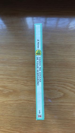 VEINTE MIL LEGUAS DE VIAJE SUBMARINO