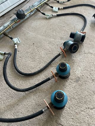 Manguera de gas con 6 salidas