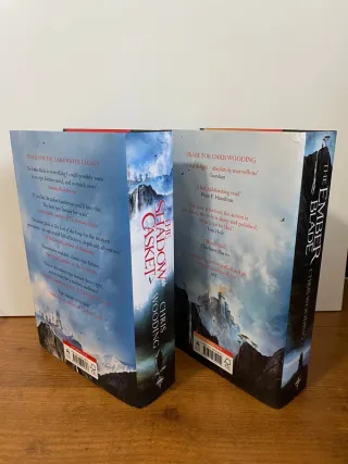 The Darkwater Legacy - Firmados Broken Binding