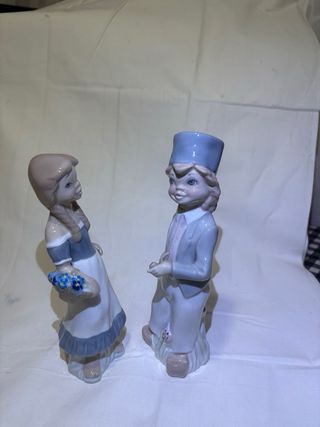 2 Figuras Niños Porcelana Casades