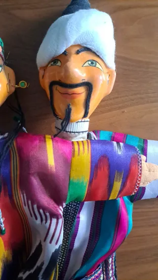 Marioneta pareja tradicional Uzbequistán