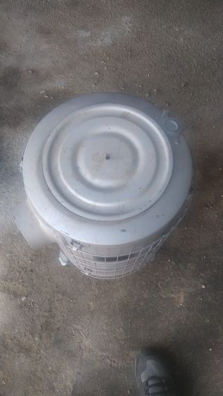 Estufa de leña metálica