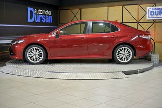 Toyota Camry   2.5 220H Advance