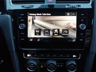 Volkswagen Golf GTI 2.0 tsi 230 cv