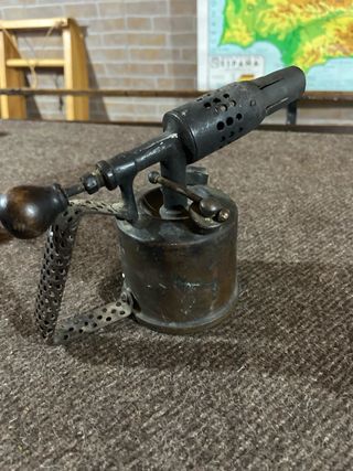 Antiguo soplete de latón