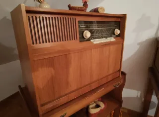 Tocadiscos Loewe Opta