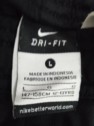 Chándal atlético de Madrid talla 12/13años