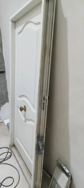 Puerta de entrada de seguridad de aluminio