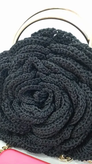 Bolso fiesta negro hecho a mano