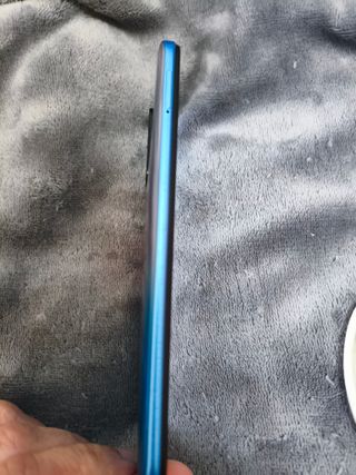 Xiaomi Redmi 10 128GB / 6GB RAM + cargador y funda