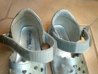 Sandalias niña Talla 26 plata