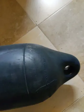 Boya defensa embarcación Plastimo