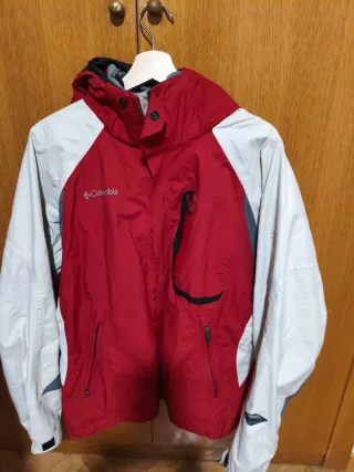 Chaqueta Columbia Titanium Roja y Blanca