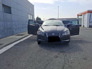 Jaguar XF 2010