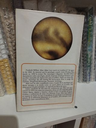 Lote 2 libros sobre Marte (astrologia y mitología)