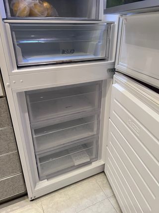 Frigorífico zanussi, lavavajillas Balay y lavadora