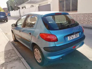 Peugeot 206 2002