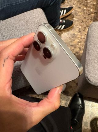 iPhone 16 Pro Max 256GB Blanco, único propietario