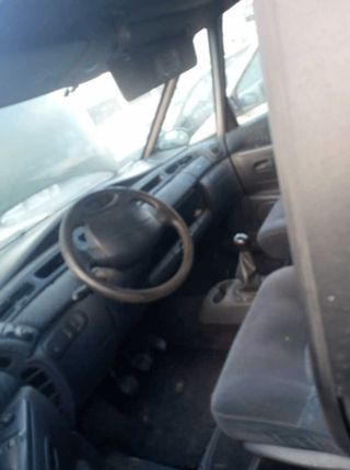 Renault 21322389 faro izquierdo espace iii 2.2 12v