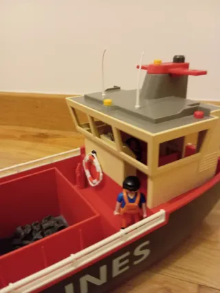 Playmobil Barco Carguero Conlines Titan